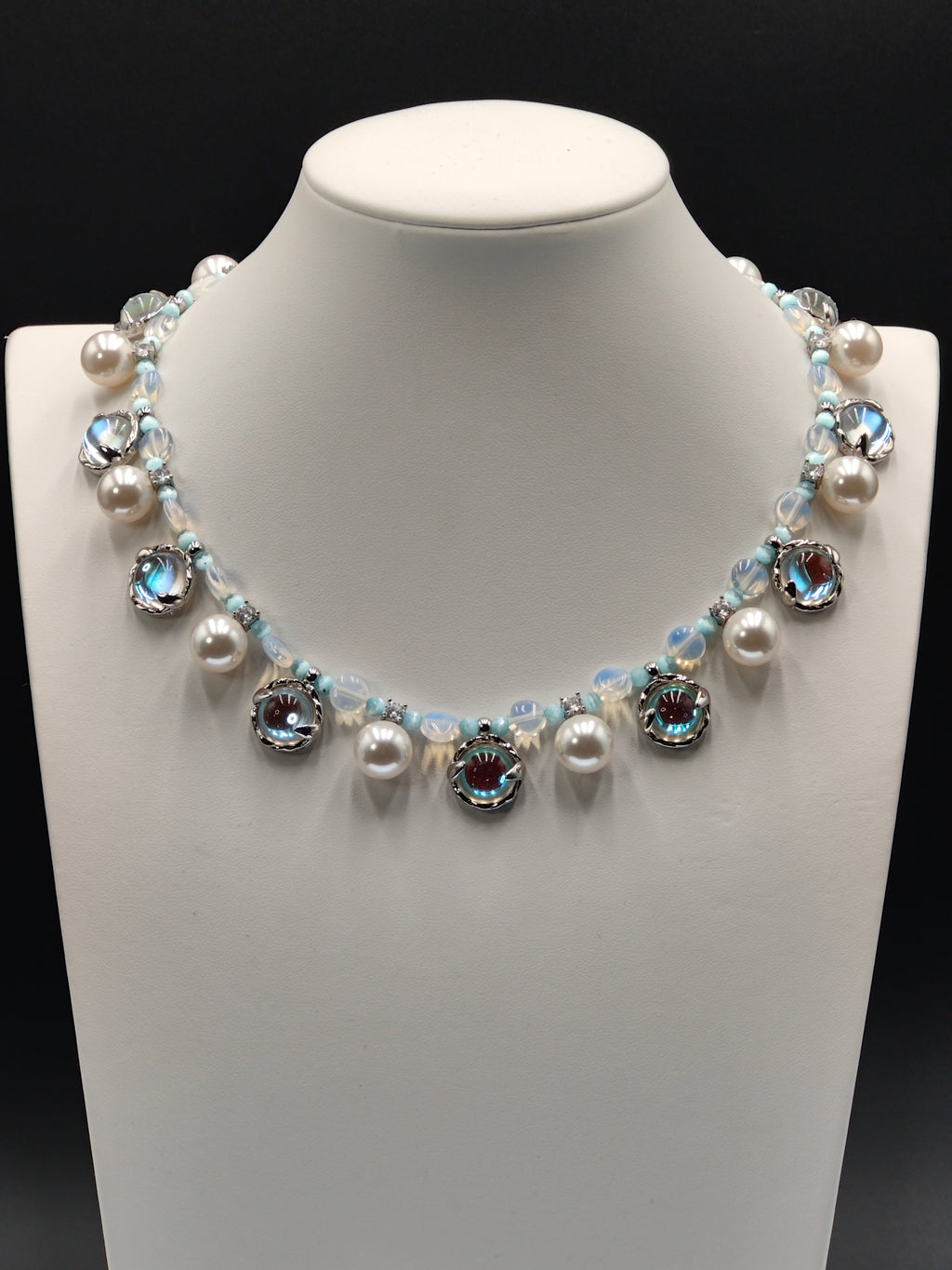 Moonstones and Pearls Necklace