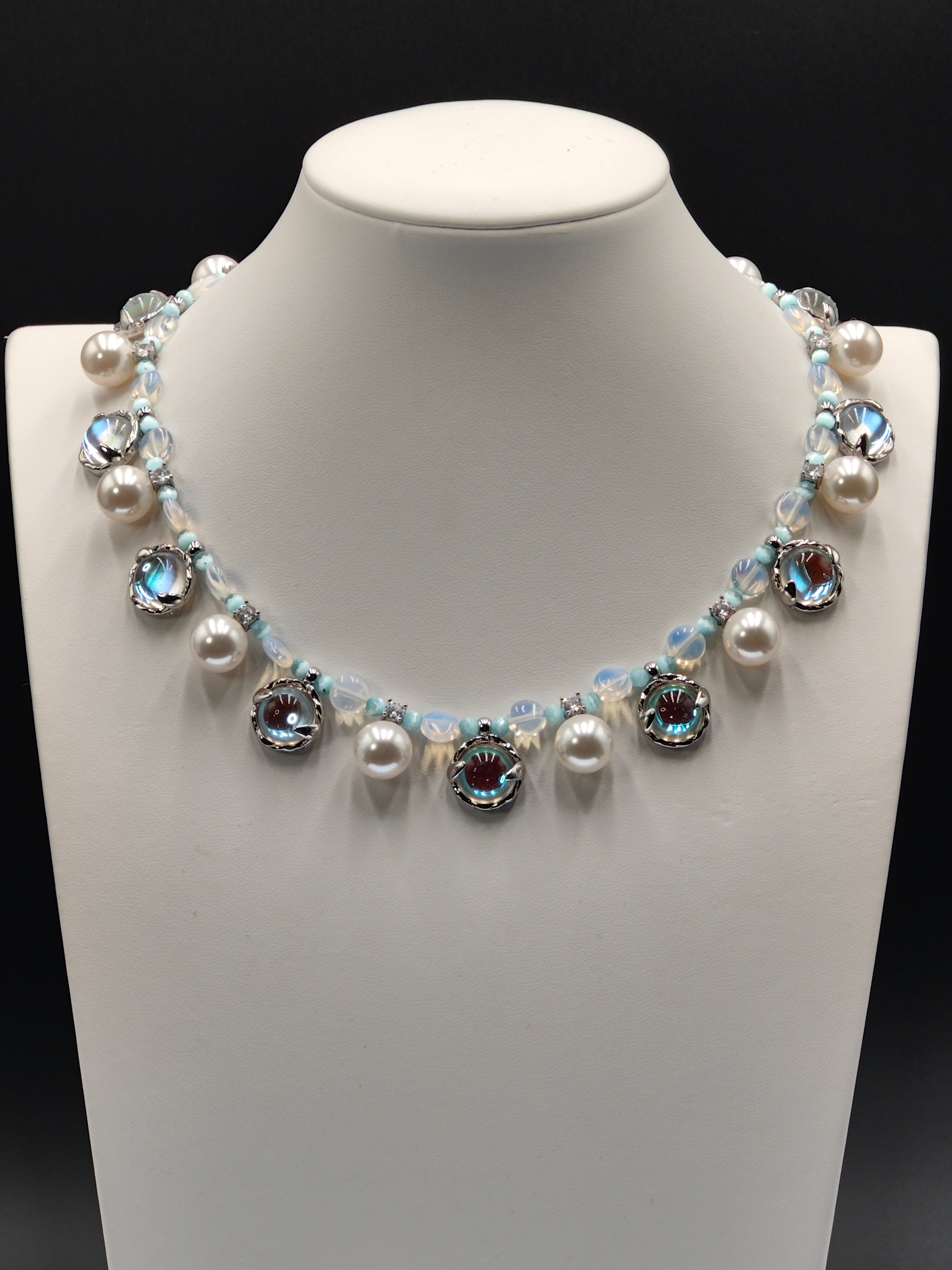 Moonstones and Pearls Necklace