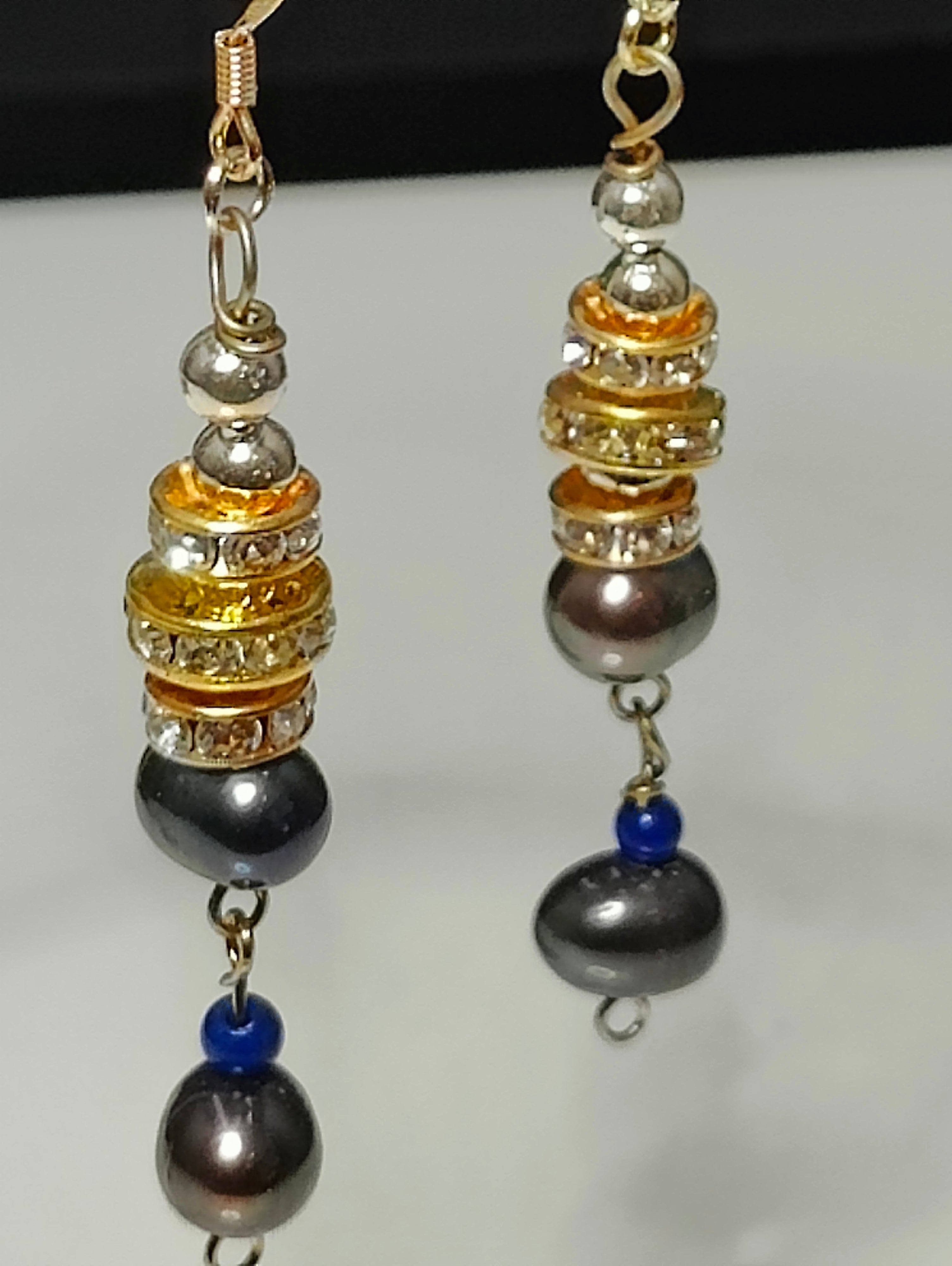 Midnight Pearls Earrings