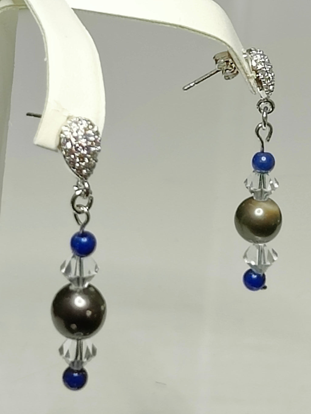 Night Pearls Earrings
