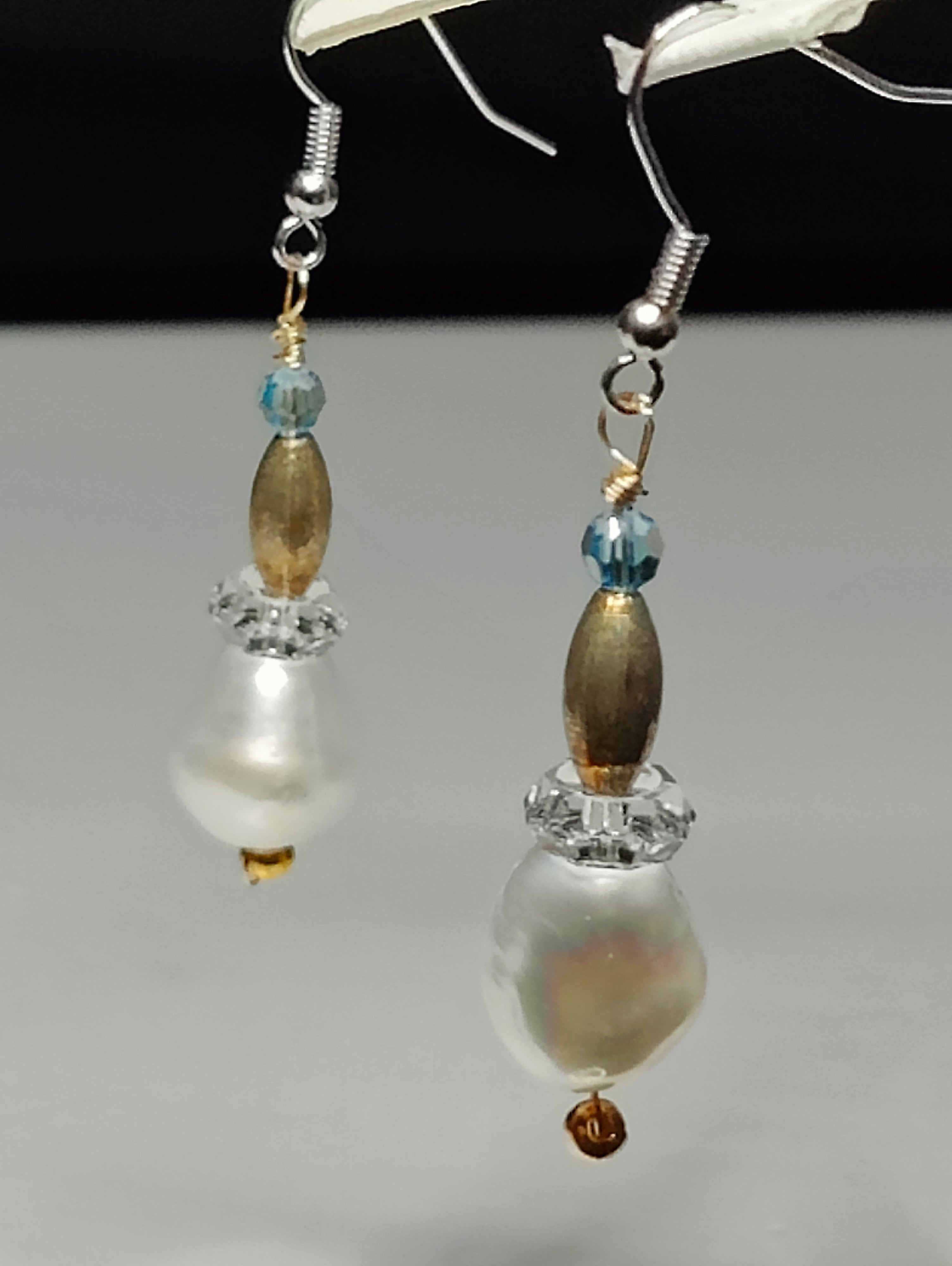 Swinging Pearls Earrings