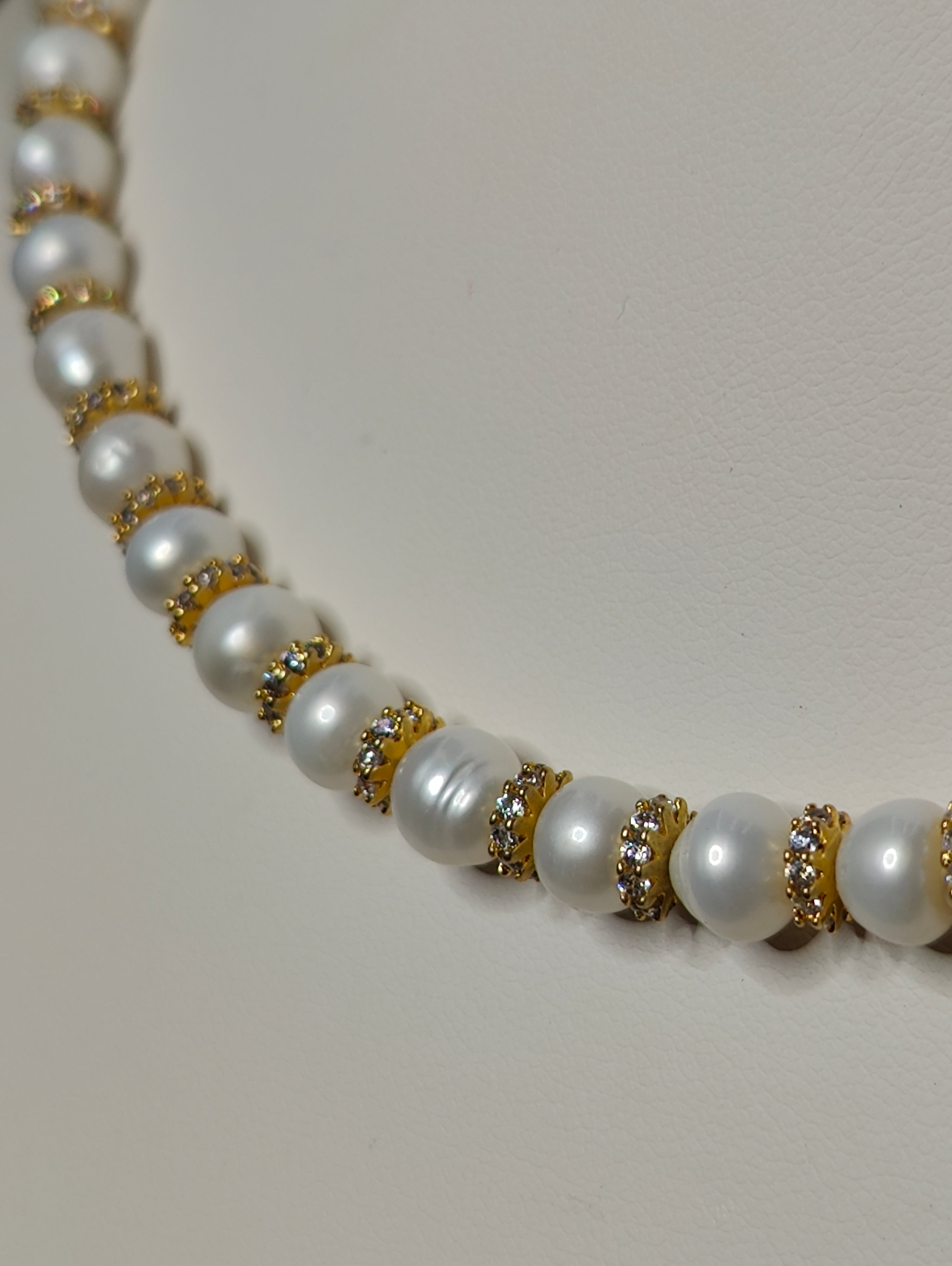 Voila Pearls Necklace