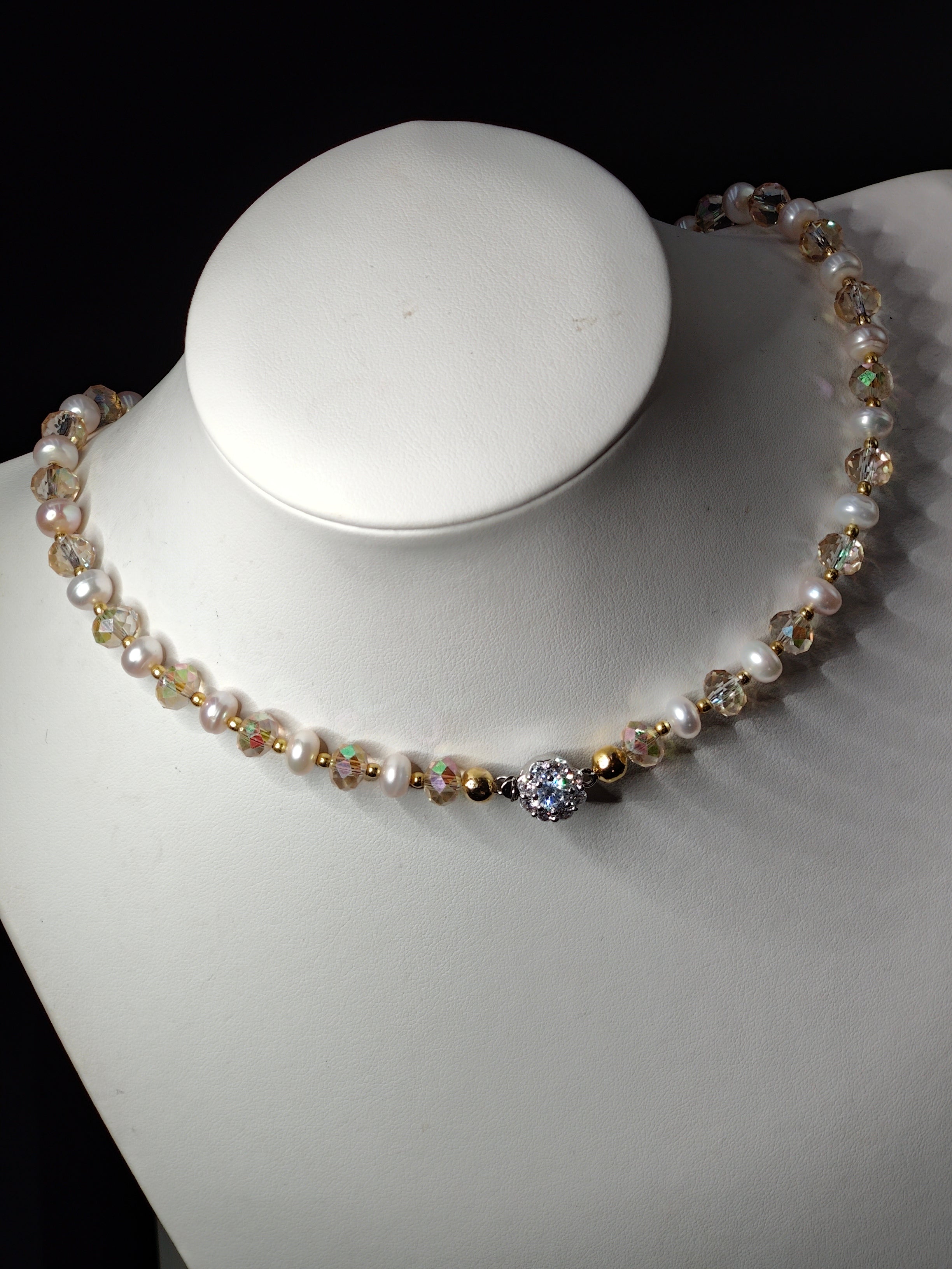 Blonde Crystals Necklace