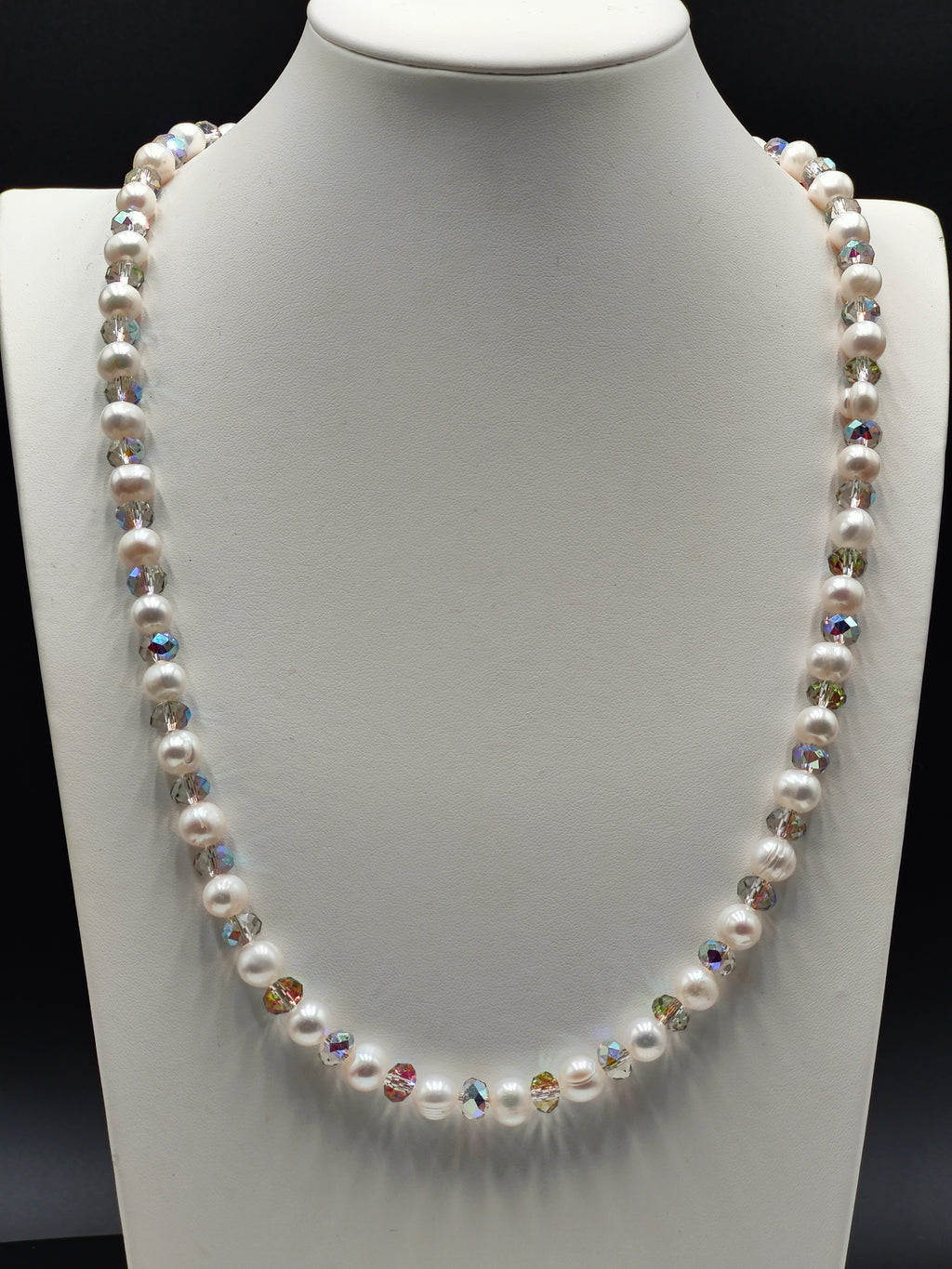Artisan Glass and Pearls Necklace