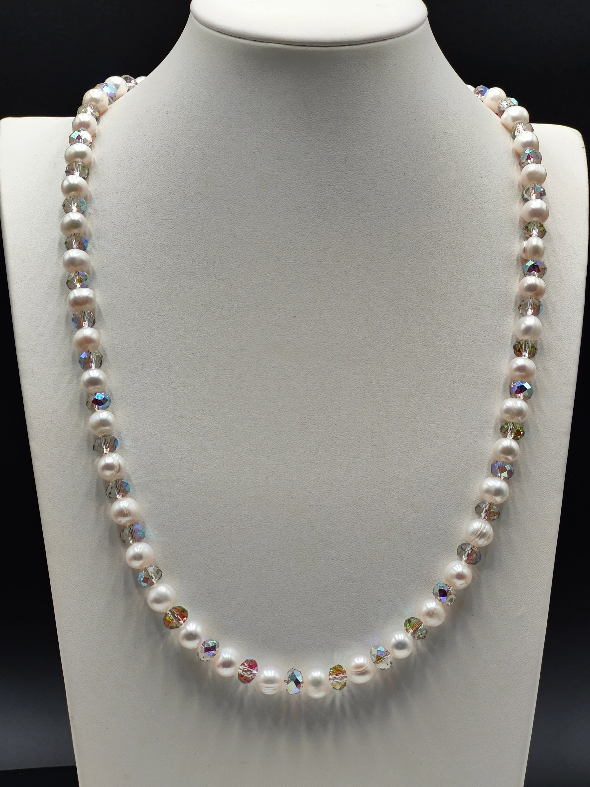 Artisan Glass and Pearls Necklace