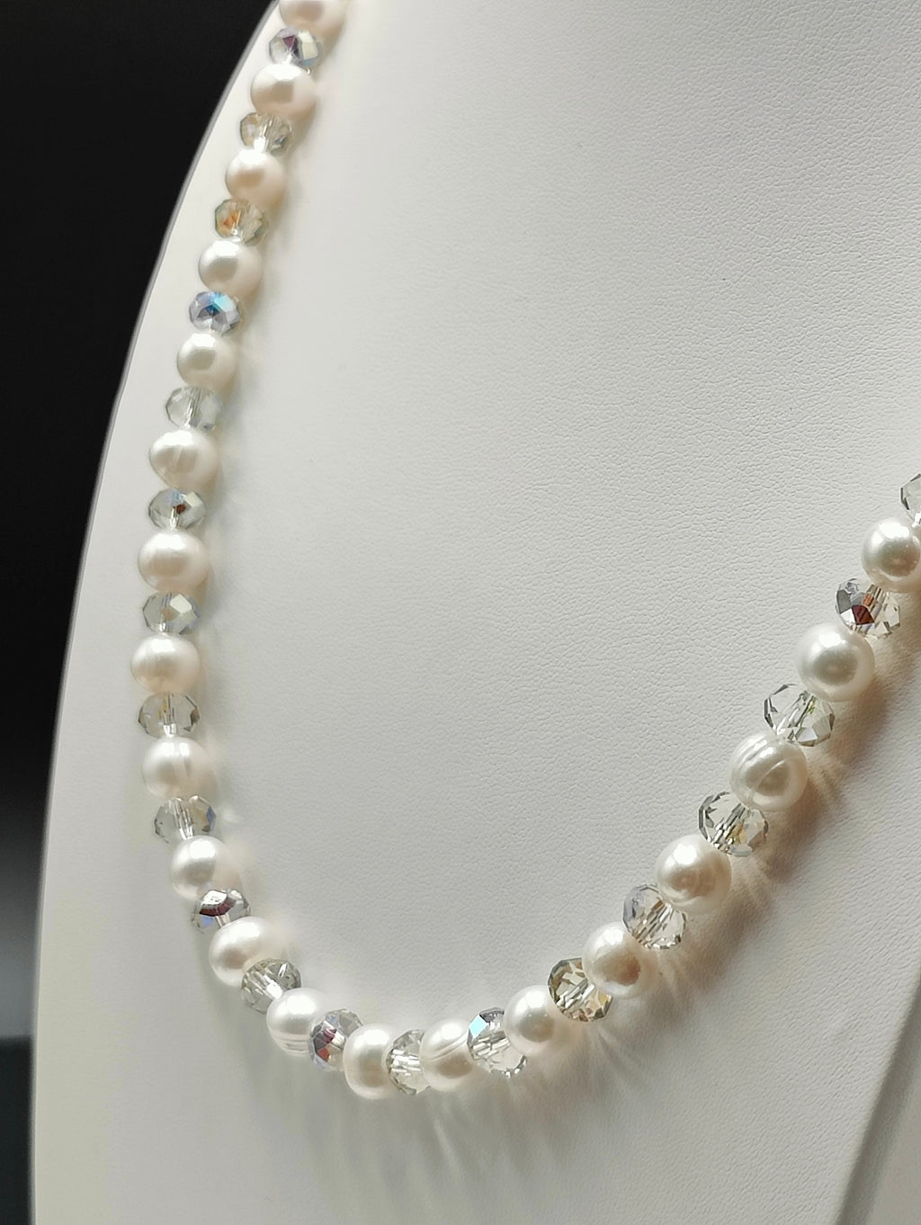 Artisan Glass and Pearls Necklace