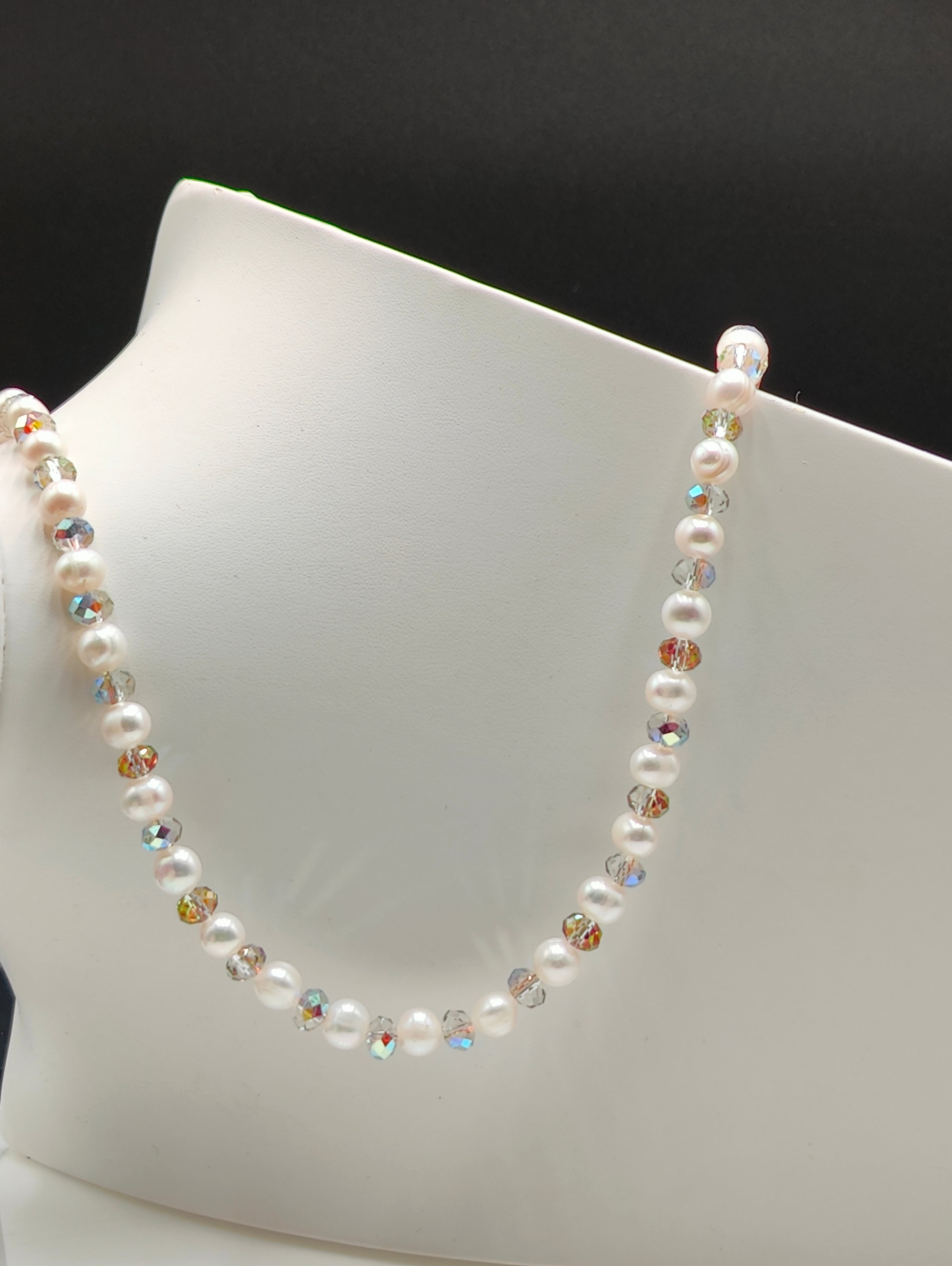 Artisan Glass and Pearls Necklace