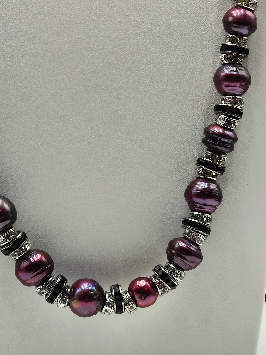 Plum Pearls Necklace