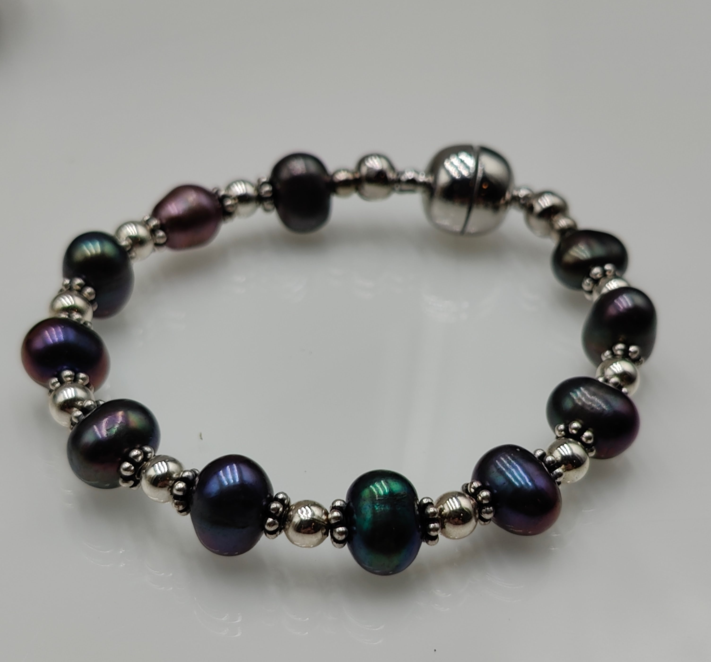 Oxi Pearls Bracelet
