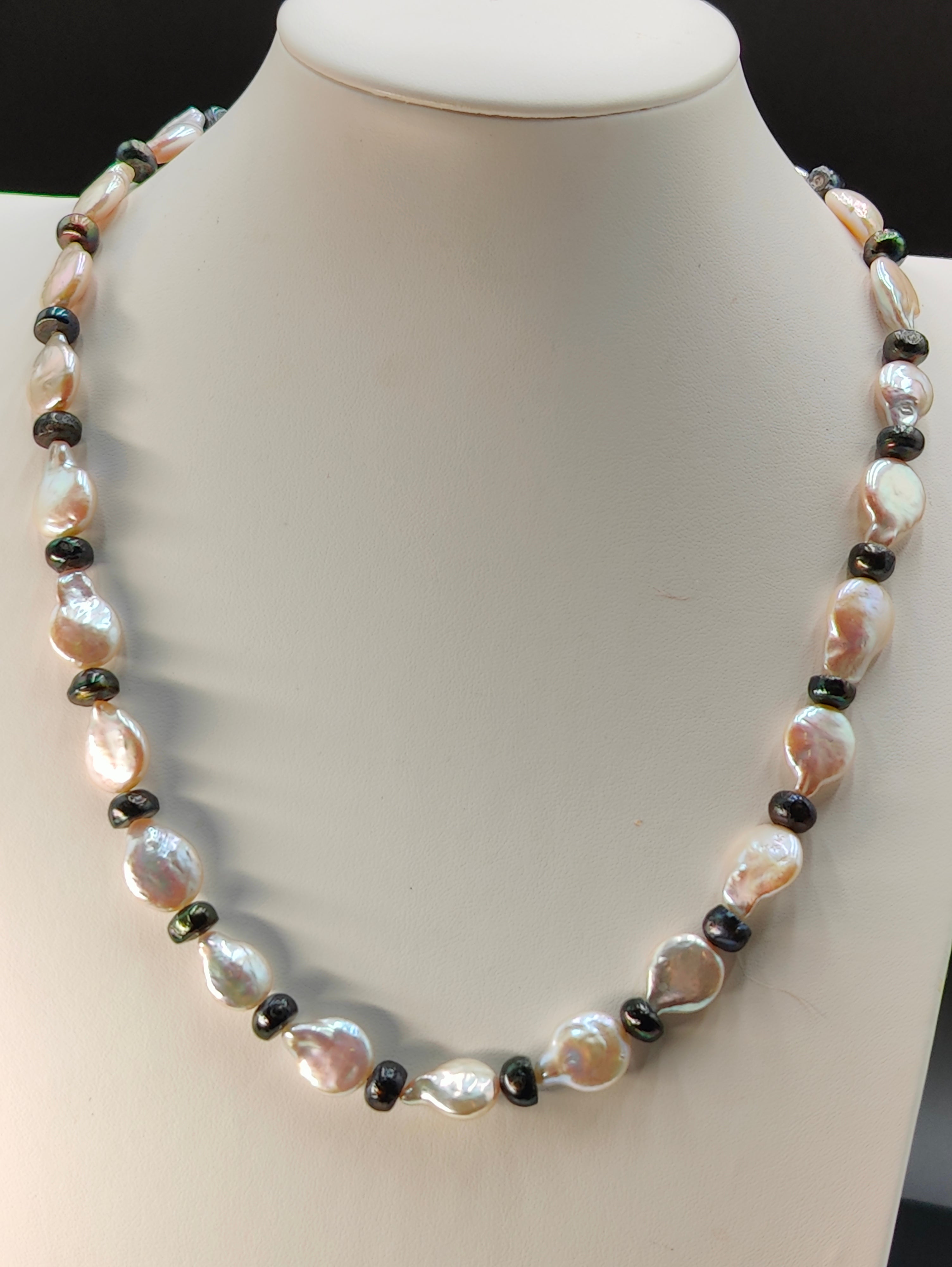 Double Pearls Necklace