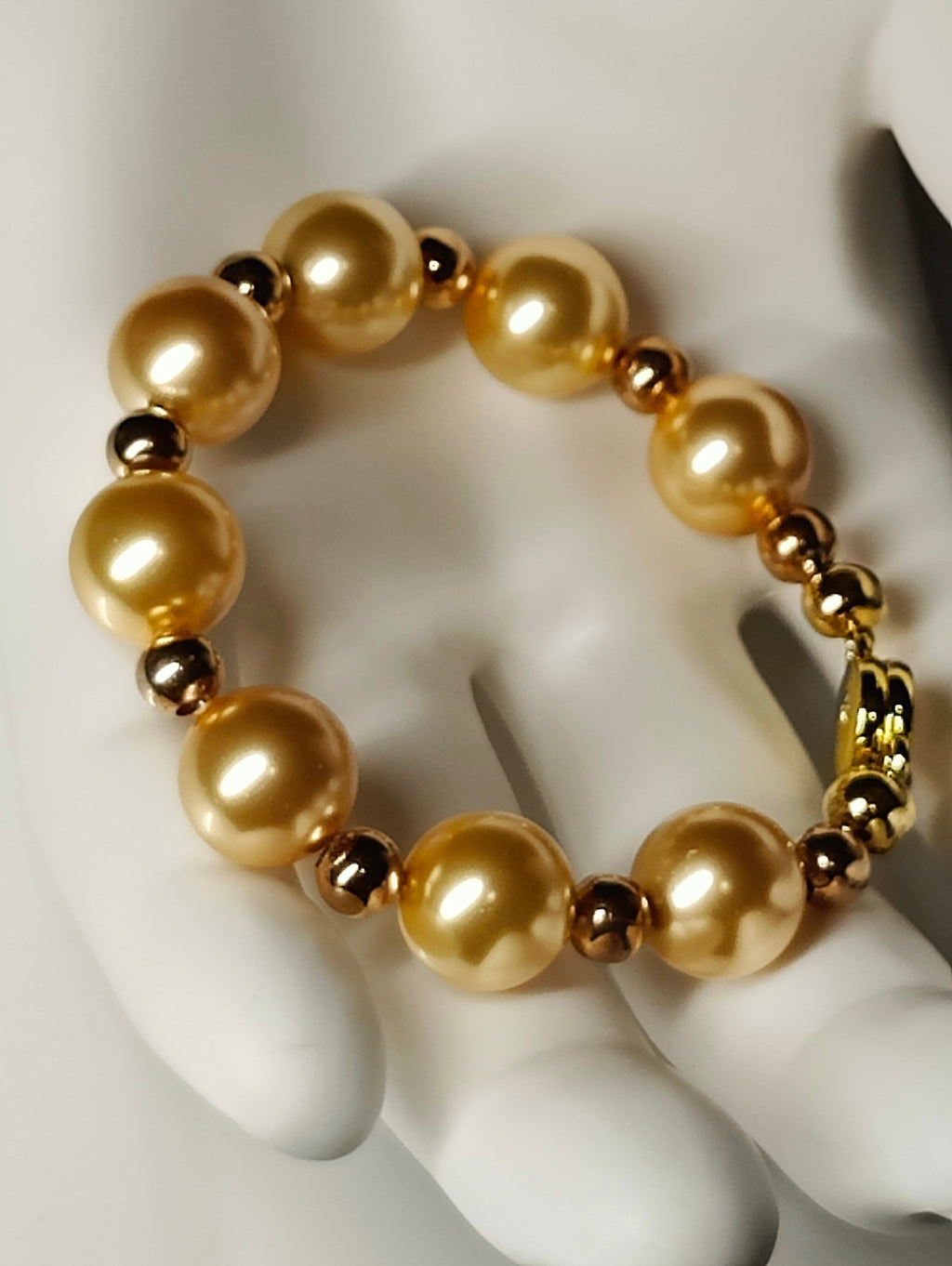 Golden Sheen Bracelet