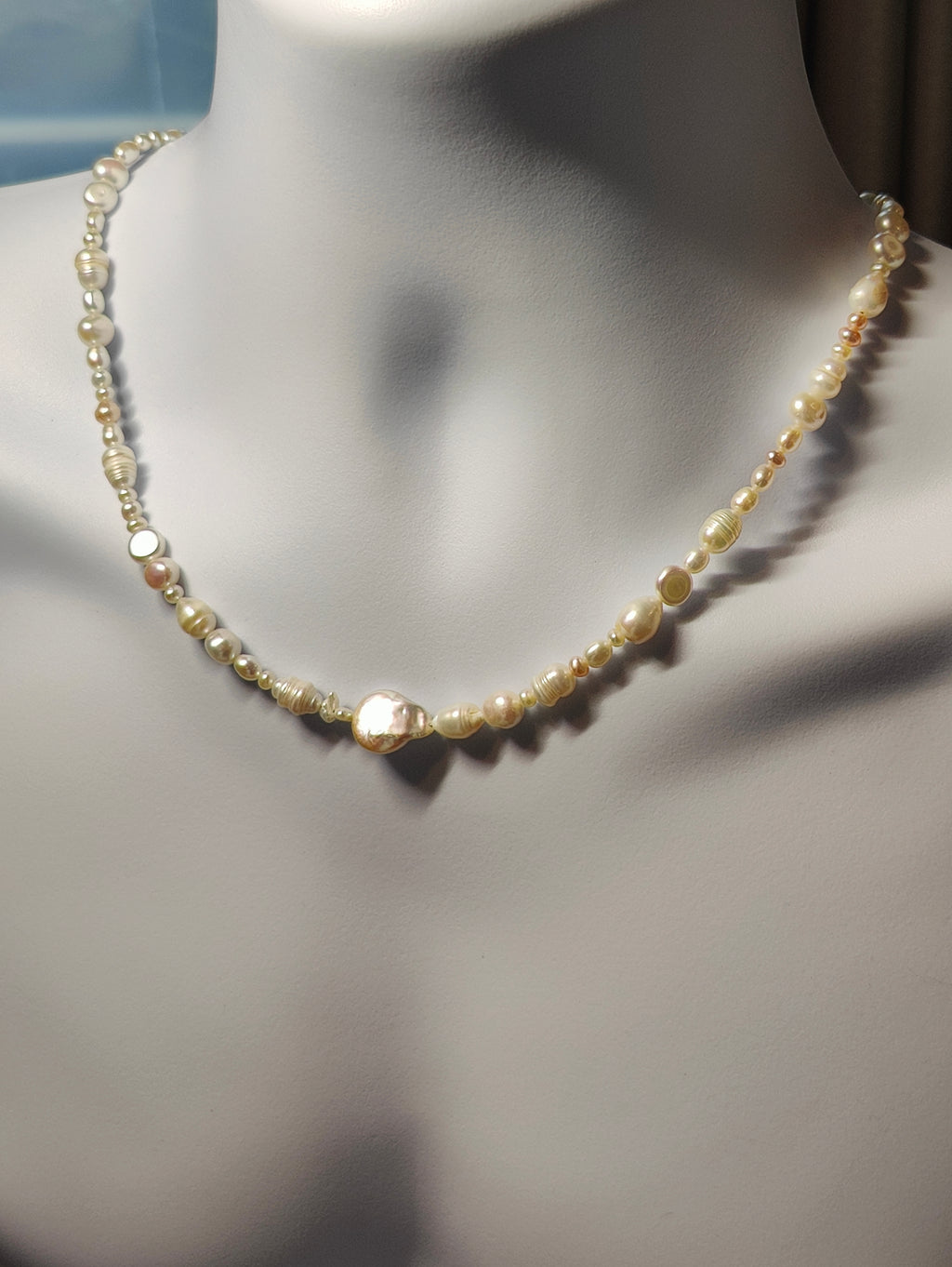 Varied Pearls Necklace