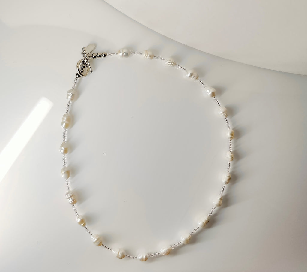 Delicate Pearls Necklace