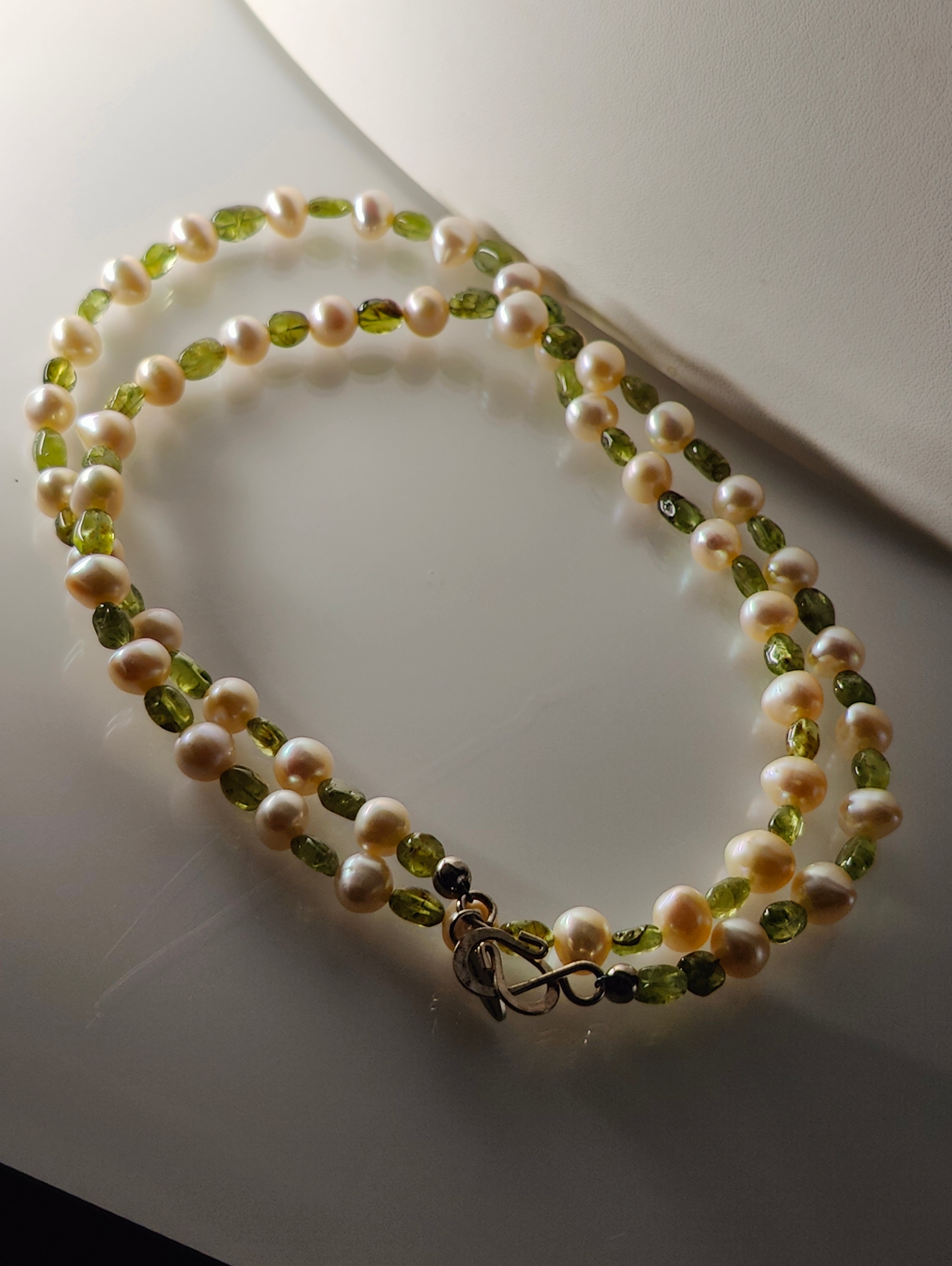 Slinky Pearl Necklace