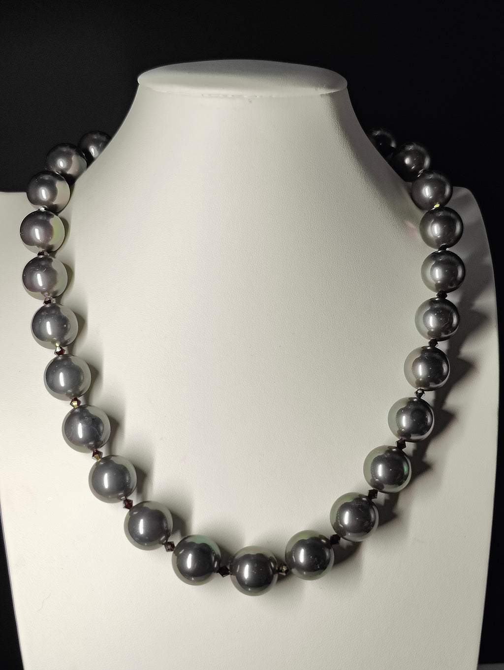 The Black Art Pearl Necklace