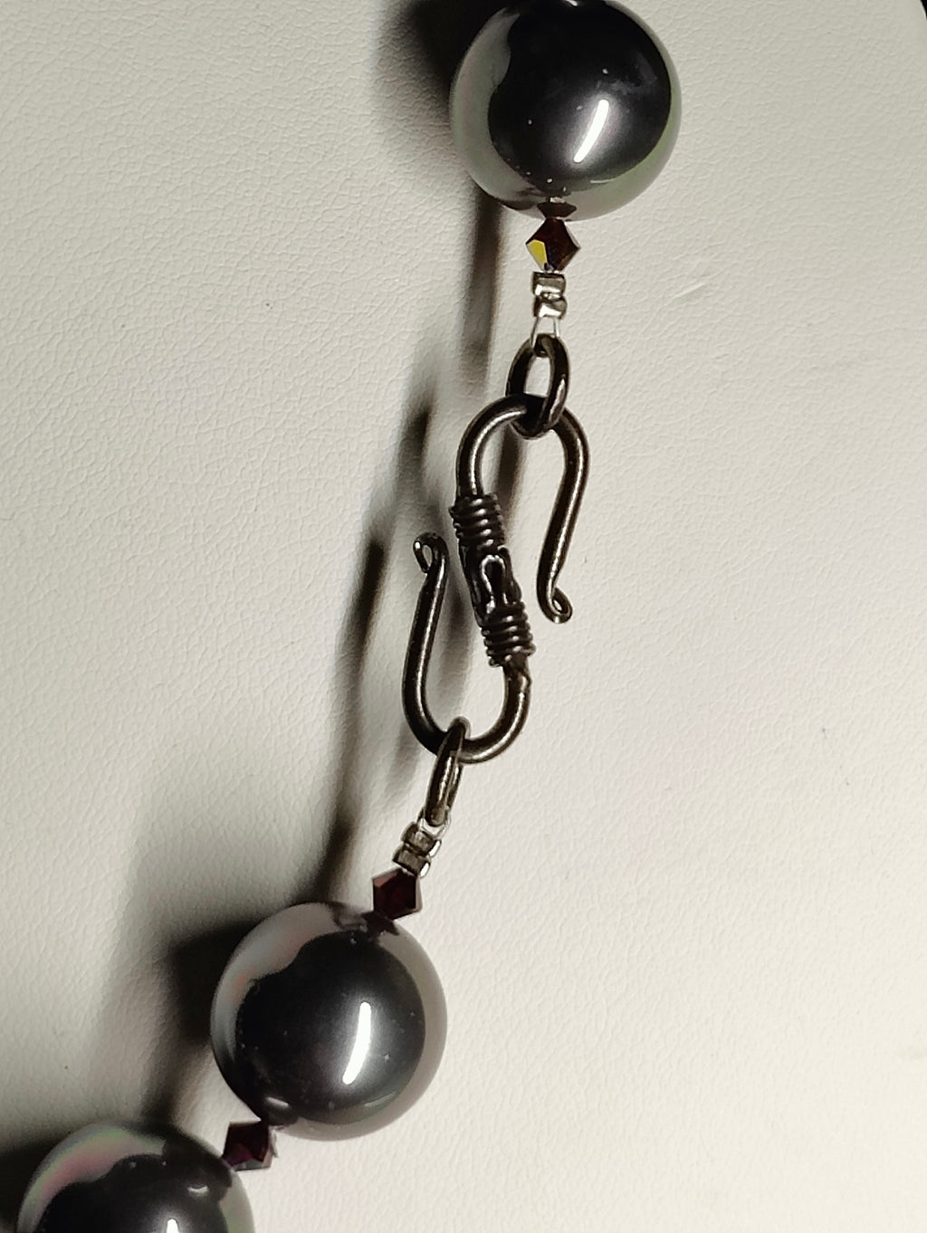 The Black Art Pearl Necklace