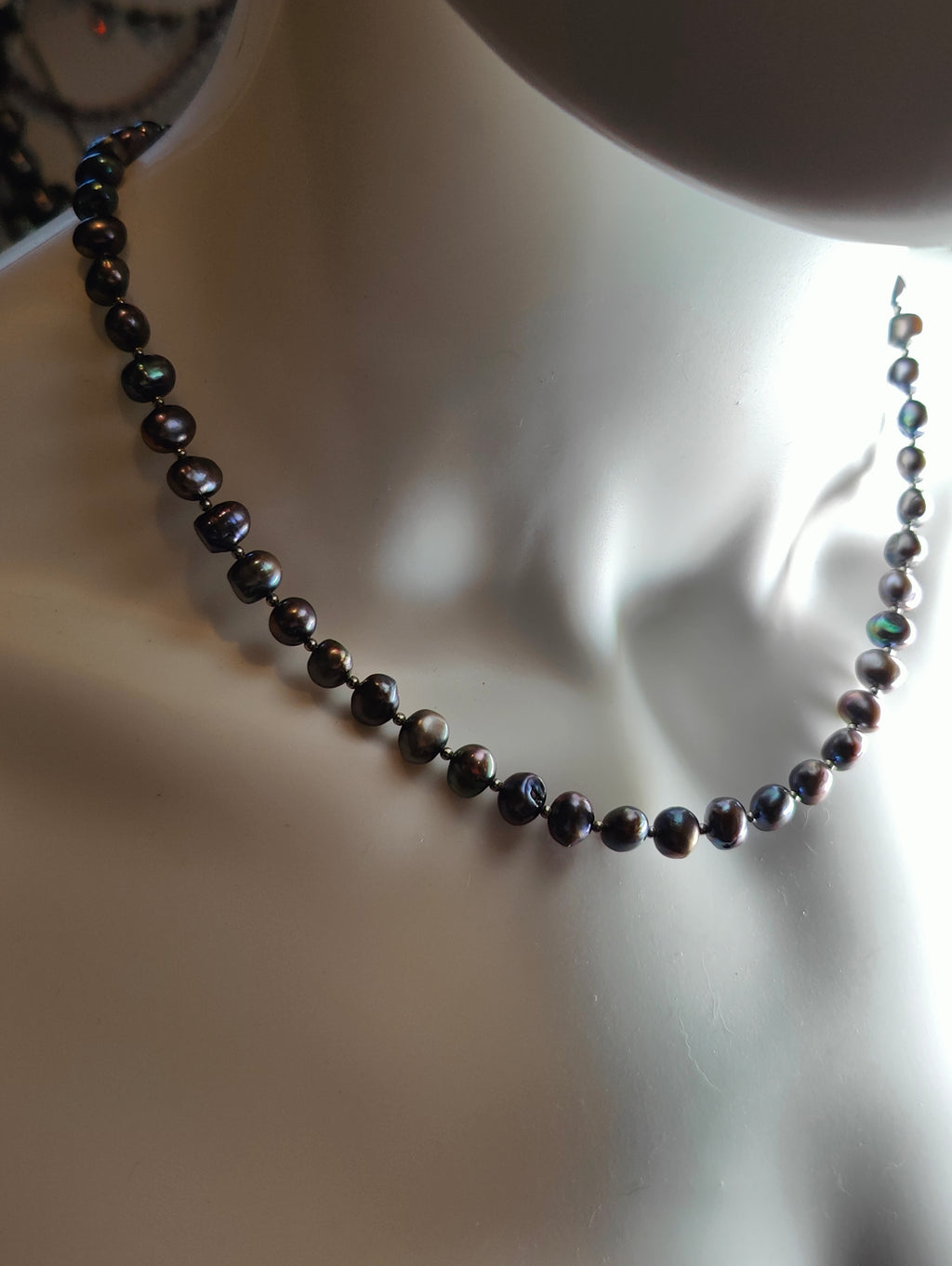 Oxidized Pearls Necklace