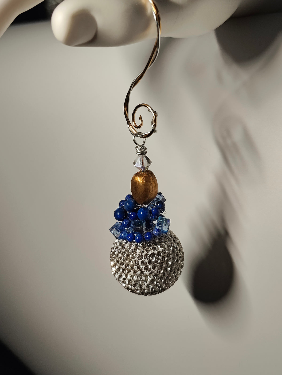 Minuet Ornament
