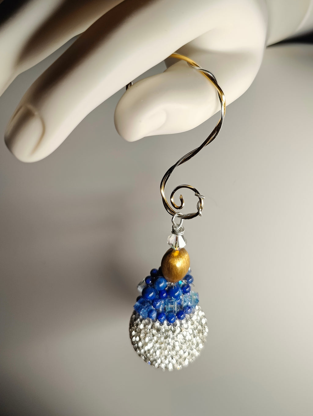 Minuet Ornament