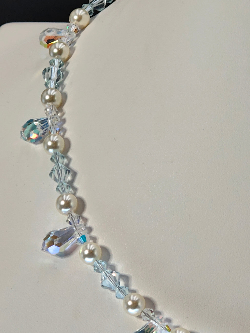 Petit Crystals and Pearls Necklace