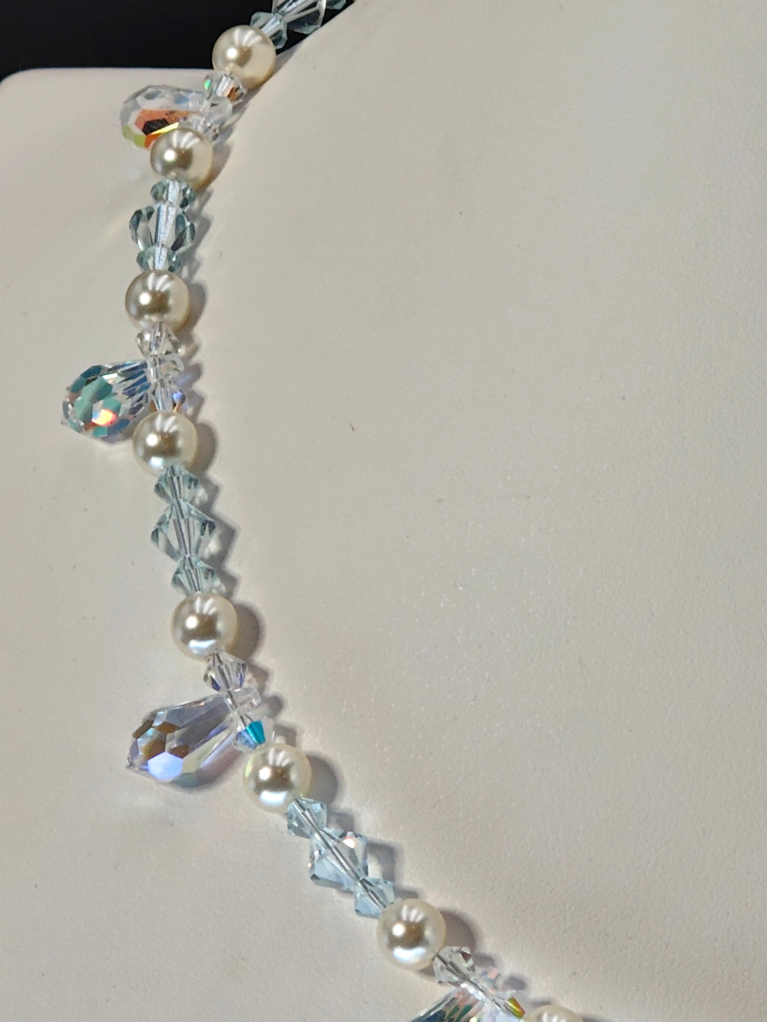 Petit Crystals and Pearls Necklace