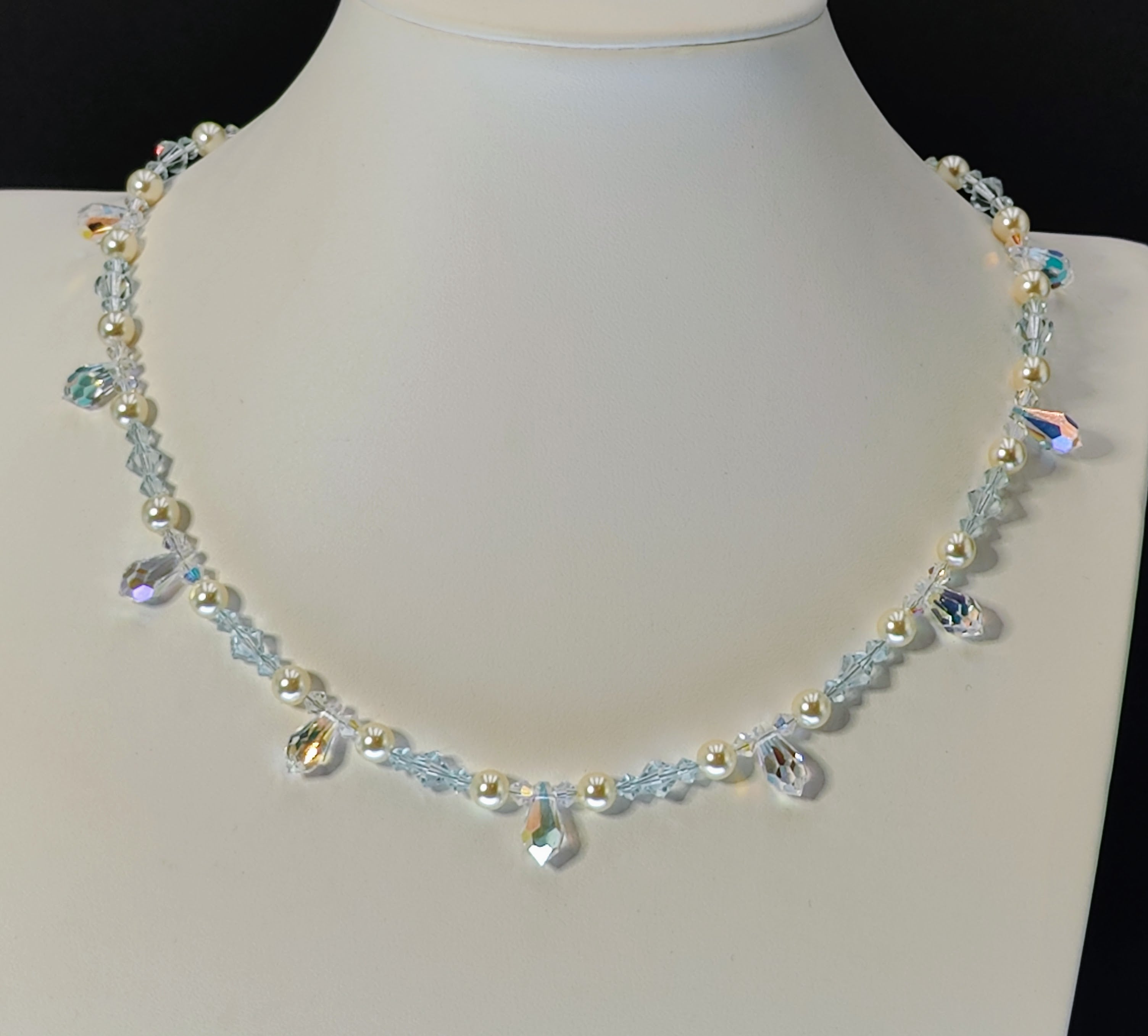 Petit Crystals and Pearls Necklace