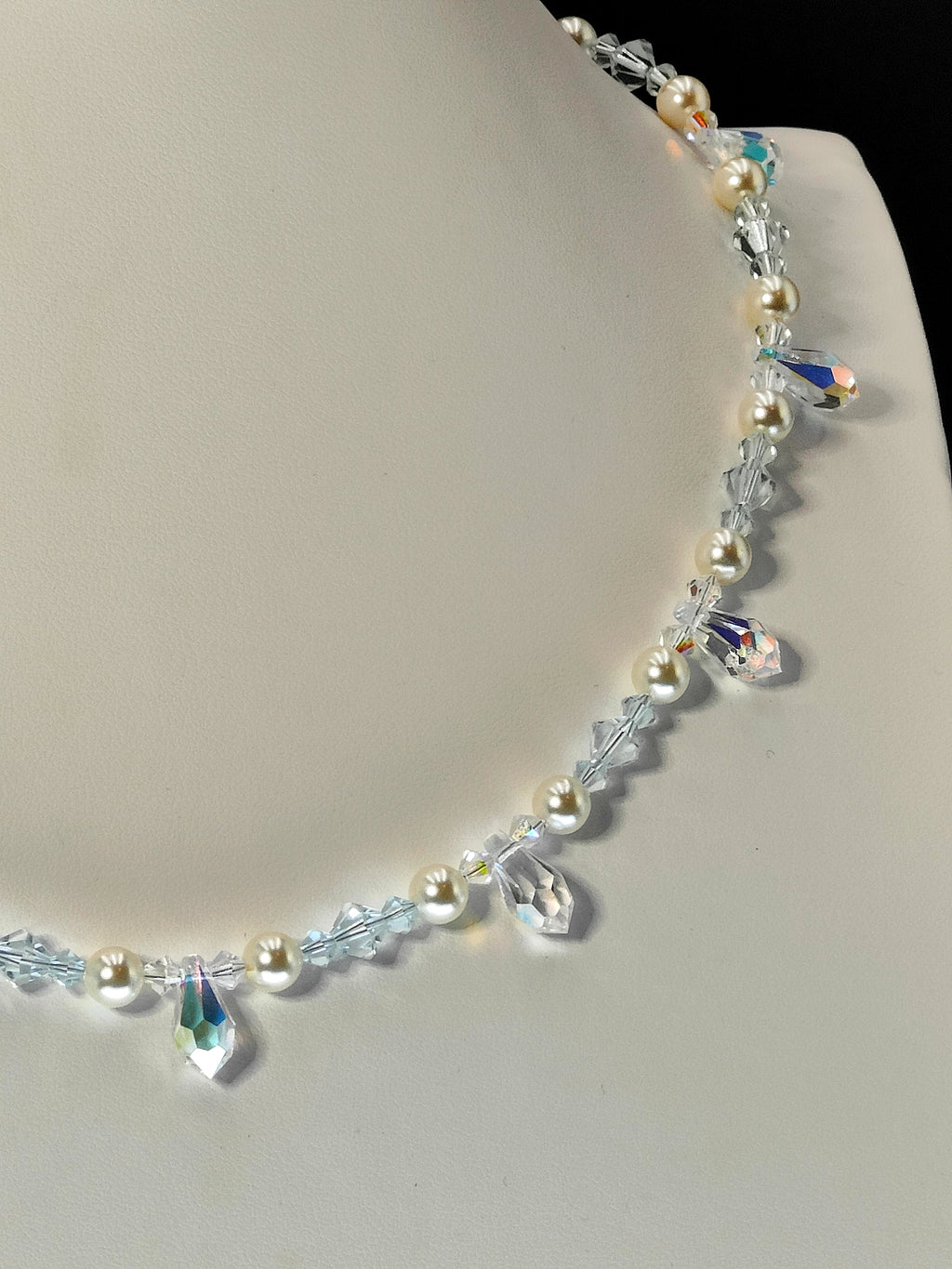Petit Crystals and Pearls Necklace