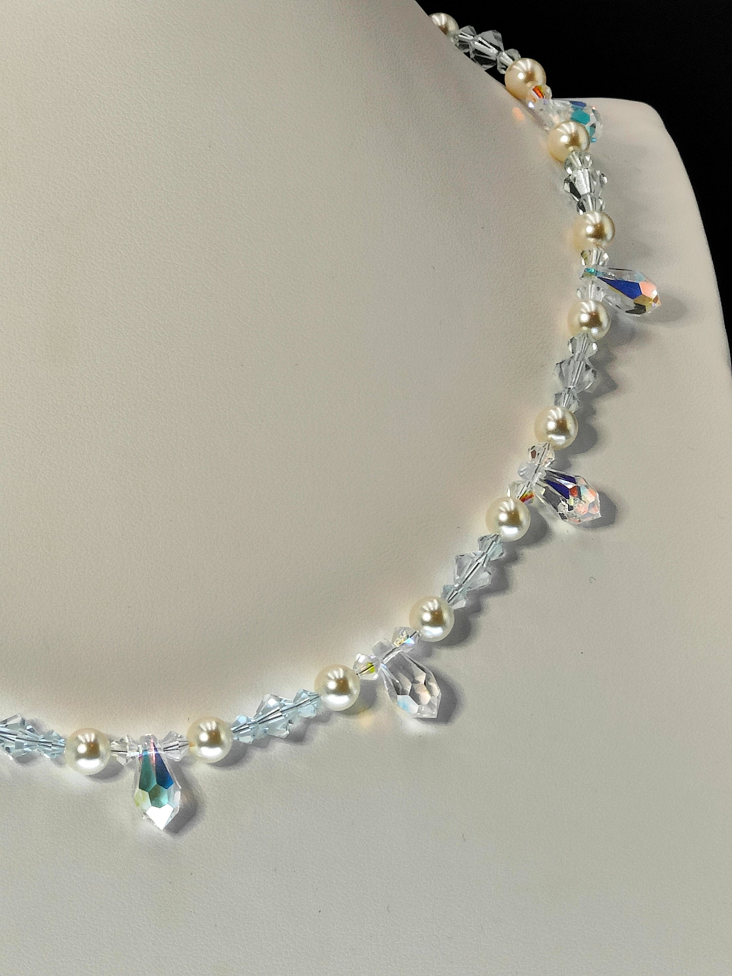 Petit Crystals and Pearls Necklace